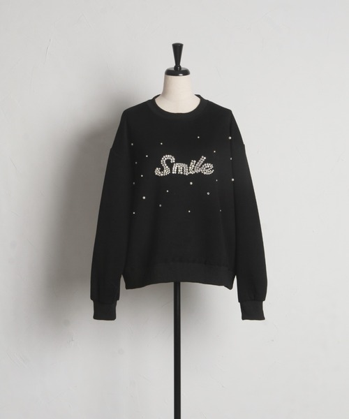 tocco closet(トッコ クローゼット)の「【ZOZO限定】パール×ビジューロゴスウェット(スウェット・レディース・グレー/ブラック・M)」の4枚目の写真