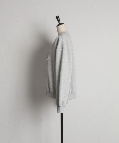 tocco closet(トッコ クローゼット)の「【ZOZO限定】パール×ビジューロゴスウェット(スウェット・レディース・グレー/ブラック・M)」の6枚目の写真