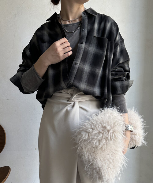 DouDou(ドゥドゥ)の「【WEB限定】チェックBIGシャツ(シャツ/ブラウス・レディース・ブラック/オレンジ・FREE)」の16枚目の写真