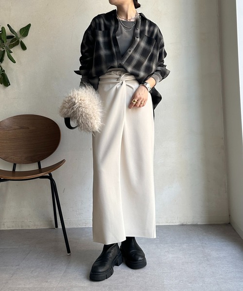 DouDou(ドゥドゥ)の「【WEB限定】チェックBIGシャツ(シャツ/ブラウス・レディース・ブラック/オレンジ・FREE)」の9枚目の写真