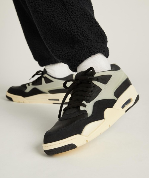 JORDAN BRAND（ジョーダンブランド）の「エア ジョーダン 4 RM メンズシューズ/ Air Jordan 4 RM Men's Shoes FQ7939-006 Black（スニーカー・メンズ・ブラック系その他2・25/25.5/26.5/27/27.5/28/28.5/29/26/30）」の2枚目の写真