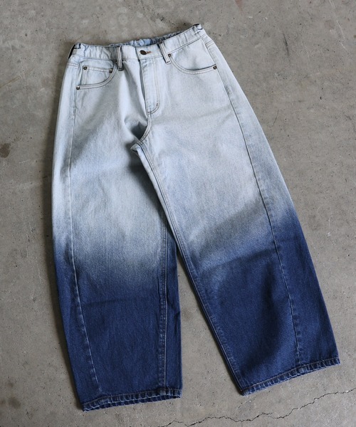 KRIFF MAYER Lady's Collection（クリフメイヤーレディースコレクション）の「グラデーション バレルレッグ カーブパンツ（デニムパンツ・レディース・ライトブルー/ブラック/ダークブルー・LARGE/MEDIUM）」の9枚目の写真