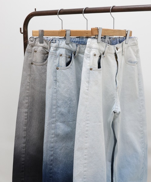 KRIFF MAYER Lady's Collection（クリフメイヤーレディースコレクション）の「グラデーション バレルレッグ カーブパンツ（デニムパンツ・レディース・ライトブルー/ブラック/ダークブルー・LARGE/MEDIUM）」の19枚目の写真