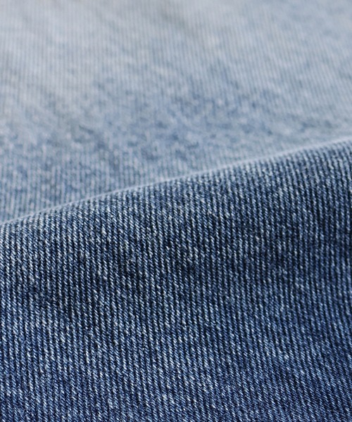 KRIFF MAYER Lady's Collection（クリフメイヤーレディースコレクション）の「グラデーション バレルレッグ カーブパンツ（デニムパンツ・レディース・ライトブルー/ブラック/ダークブルー・LARGE/MEDIUM）」の22枚目の写真