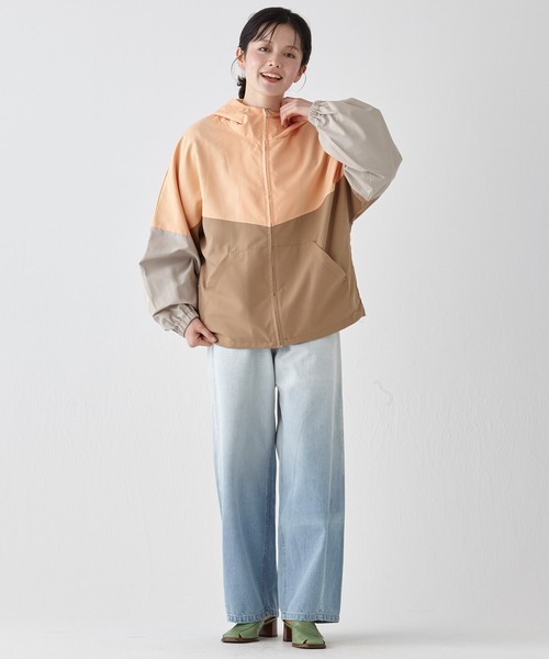 KRIFF MAYER Lady's Collection（クリフメイヤーレディースコレクション）の「グラデーション バレルレッグ カーブパンツ（デニムパンツ・レディース・ライトブルー/ブラック/ダークブルー・LARGE/MEDIUM）」の16枚目の写真