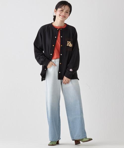 KRIFF MAYER Lady's Collection（クリフメイヤーレディースコレクション）の「グラデーション バレルレッグ カーブパンツ（デニムパンツ・レディース・ライトブルー/ブラック/ダークブルー・LARGE/MEDIUM）」の17枚目の写真