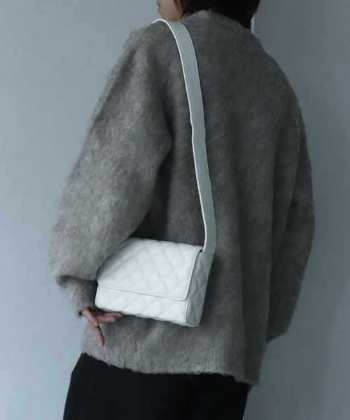 welise(ウェライズ)の「【welise/ウェライズ】アーティフィシャルスキン オールキルティング ショルダーバッグ/合成皮革(ショルダーバッグ・メンズ・ブラック/ホワイト/ライトグリーン・FREE)」の12枚目の写真