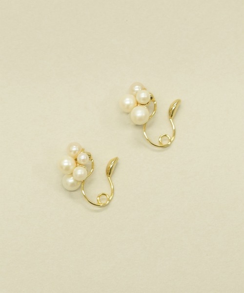 CALIN STANDARD(カリンスタンダード)の「◆金属アレルギー対応◆◆made in japan◆【痛くない】【落ちにくい】【ストレスフリーな着け心地】バブルパール ループフィットイヤリング(イヤリング・レディース・クリア/ホワイト・FREE)」の5枚目の写真
