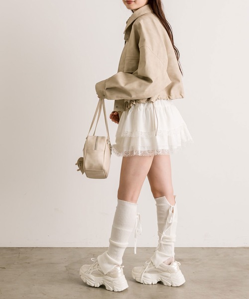 OLIVE des OLIVE（オリーブデオリーブ）の「裾レースティアードミニスカート（スカート・レディース・チャコールグレー/オフホワイト/ブラウン・FREE）」の6枚目の写真