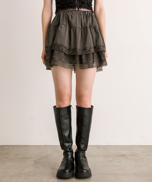 OLIVE des OLIVE（オリーブデオリーブ）の「裾レースティアードミニスカート（スカート・レディース・チャコールグレー/オフホワイト/ブラウン・FREE）」の16枚目の写真