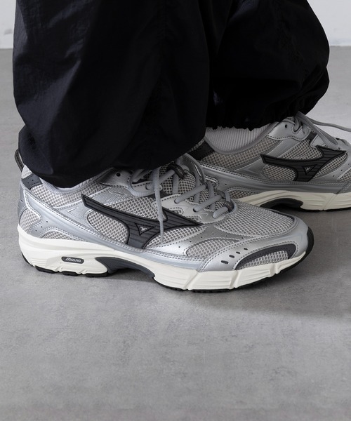 美品　Mizuno MXR スニーカー　D1GA245106 MIZUNO】MXR D1GA245106（スニーカー）｜MIZUNO（ミズノ ）の