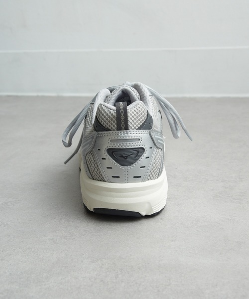 セール】【MIZUNO】MXR D1GA245106（スニーカー）｜MIZUNO