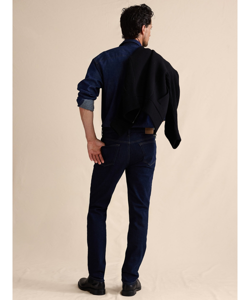 Banana Republic（バナナリパブリック）の「スリム リュクス トラベラージーンズ（デニムパンツ・メンズ・インディゴブルー/ブルー系その他/ライトインディゴブルー/ダークインディゴブルー/ブルー/ブルー系その他2・28W 30L/29W 30L/30W 30L/31W 30L/32W 30L/33W 30L/34W 30L）」の9枚目の写真