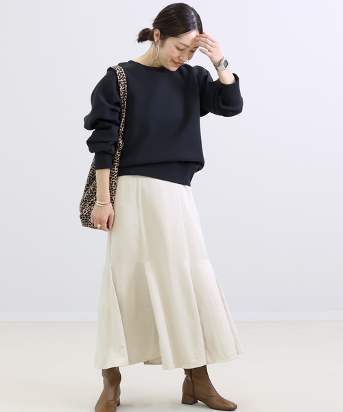 Aletta vita（アレッタビータ）の「ビンテージサテン裾切替フレアスカート（スカート・レディース・ブラック/ベージュ・MEDIUM/LONG）」の9枚目の写真