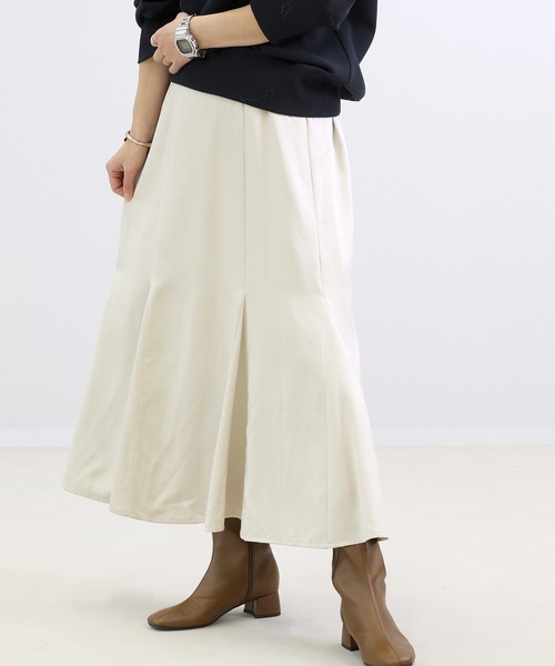 Aletta vita（アレッタビータ）の「ビンテージサテン裾切替フレアスカート（スカート・レディース・ブラック/ベージュ・MEDIUM/LONG）」の3枚目の写真