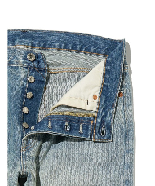 Levi's(リーバイス)の「Levi's/リーバイス 501(R) ジーンズ ミディアムインディゴ(デニムパンツ・メンズ・インディゴブルー・W28 L32/W29 L32/W30 L32/W31 L32/W32 L32/W33 L32/W34 L32/W36 L32)」の17枚目の写真