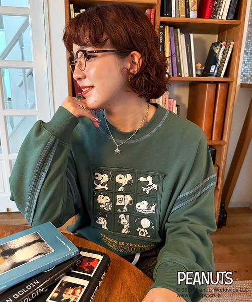 DOUBLE NAME（ダブルネーム）の「【PEANUTS 75th】ショート丈プルオーバー（スウェット・レディース・スミクロ/ブルー/ピンク/オフホワイト/グリーン/ピンク系その他・FREE）」の4枚目の写真