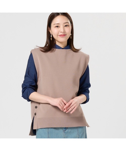 TOKYO SHIRTS（トウキョウシャツ）の「ミラノサイドボタン レディースニットベスト（ベスト・レディース・ブラック/ブラウン・M/L）」の2枚目の写真