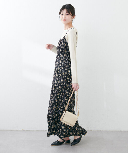 natural couture(ナチュラルクチュール)の「【WEB限定】フロント釦切替キャミワンピース(ワンピース・レディース・サックスブルー/アイボリー/ブラック/ブラウン・FREE)」の5枚目の写真