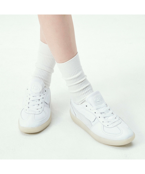 PUMA（プーマ）の「PUMA プーマ ウィメンズ パレルモ JER-SHE スニーカー（スニーカー・レディース・ホワイト・25.5cm/24.5cm/23.5cm/22.5cm/22.0cm/26.0cm/25.0cm/24.0cm/23.0cm）」の2枚目の写真