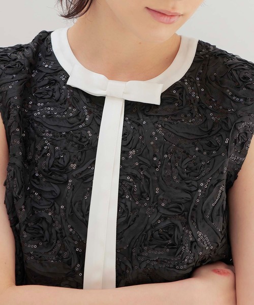 BAUM UND PFERDGARTEN(バウムウンドヘルガーデン)の「BAUM UND PFERDGARTEN / MEGAN Roses and Sequins(スパンコールスリーブレスブラウス 24018)(シャツ/ブラウス・レディース・ブラック・36)」の12枚目の写真
