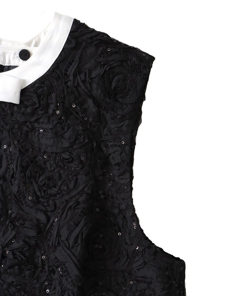 BAUM UND PFERDGARTEN(バウムウンドヘルガーデン)の「BAUM UND PFERDGARTEN / MEGAN Roses and Sequins(スパンコールスリーブレスブラウス 24018)(シャツ/ブラウス・レディース・ブラック・36)」の5枚目の写真