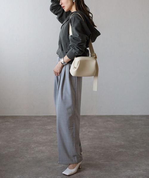 Bonjour Sagan(ボンジュールサガン)の「ダブルジップピグメントパーカー(パーカー・レディース・オフホワイト/グレー/チャコールグレー/ベージュ系その他・FREE)」の18枚目の写真