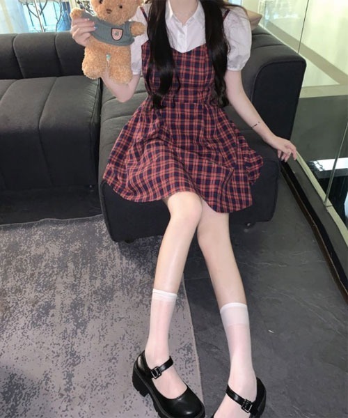 Mayree（メイリー）の「【Mayree】パフスリーブ 半袖シャツ ドッキング チェック柄 ミニワンピース（ワンピース・レディース・レッド・SMALL/MEDIUM/LARGE）」の3枚目の写真
