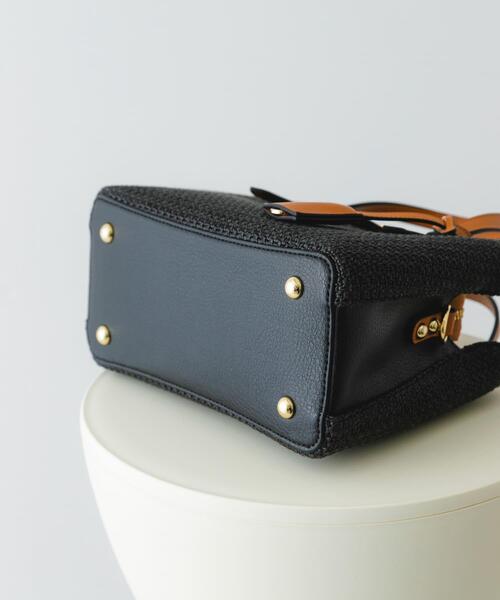 RODE SKO（ロデスコ）の「チャーム付メッシュミニバッグ（トートバッグ・レディース・ブラック/アイボリー/ベージュ・ONE）」の4枚目の写真