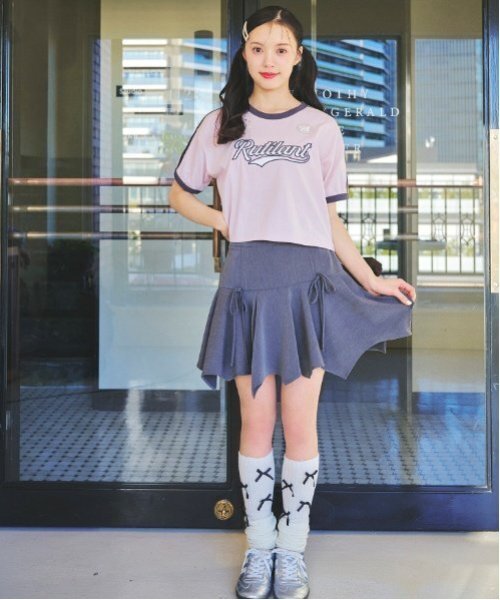 LOVETOXIC（ラブトキシック）の「【LTXC】【吸水速乾/さらさら】ライン半袖Tシャツ（Tシャツ/カットソー・キッズ・ピンク/ホワイト系その他/ブラック/オフホワイト・S:140cm/M:150cm/L:160cm）」の9枚目の写真