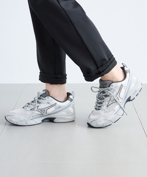 BARNYARDSTORM（バンヤードストーム）の「BARNYARDSTORM / 【MIZUNO】 MXRスニーカー（スニーカー・レディース・ライトグレー/ホワイト/シルバー系その他/グレー系その他4・23/24/25）」の4枚目の写真