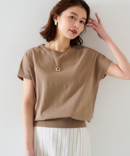 UNTITLED（アンタイトル）の「【11色展開/コットン100/アンサンブル可能】 プルオーバーニット（ニット/セーター・レディース・ライトパープル/ナチュラル/ホワイト×ブラック/ホワイト/ブラック/ブラウン系/ライトオレンジ系/ブルーパープル/オレンジ/レッド系1/ブルー系その他・00/01/02/03/04/44/48）」の5枚目の写真