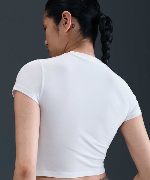 NIKE（ナイキ）の「ナイキ スポーツウェア チル ニット ウィメンズ クロップド Tシャツ / Nike Sportswear Chill Knit Women's Cropped T-Shirt HF9539-100 White（Tシャツ/カットソー・レディース・ホワイト・L/XS/XL/S/M）」の14枚目の写真