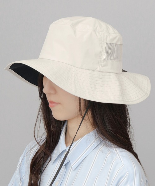 A.M.S.(エーエムエス)の「遮光率・UVカット率100% 体感-17℃ 撥水ナイロン つば広 アドベンチャー 日傘ハット(ハット・メンズ・グレー/アイボリー/ブラック・FREE)」の2枚目の写真