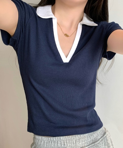 2ly2（トゥーリートゥー）の「トレンド感抜群！襟付きVネックリブ半袖トップス（Tシャツ/カットソー・レディース・グレー/ネイビー・FREE）」の14枚目の写真