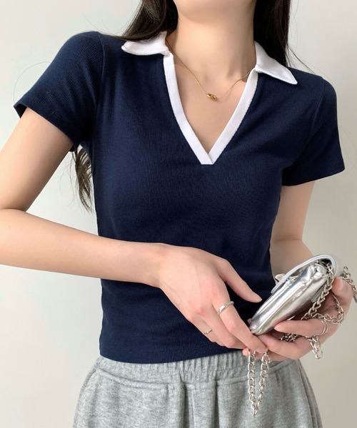 2ly2（トゥーリートゥー）の「トレンド感抜群！襟付きVネックリブ半袖トップス（Tシャツ/カットソー・レディース・グレー/ネイビー・FREE）」の15枚目の写真