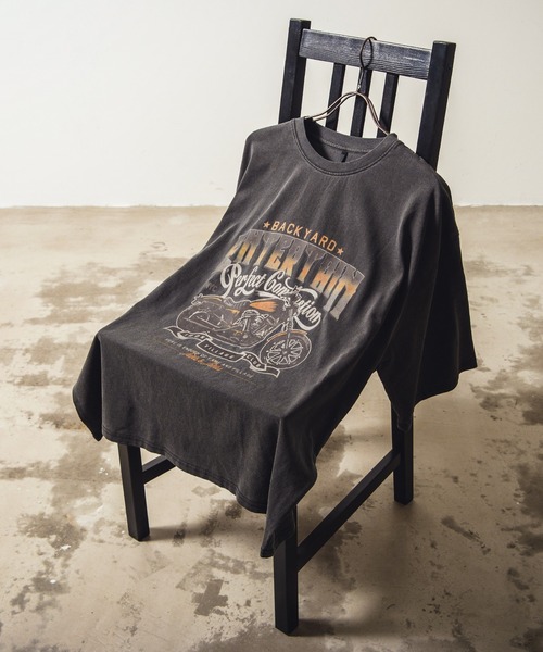 BENDER TOKYO(ベンダートウキョウ)の「ヴィンテージライク ピグメント加工 アソート グラフィックプリント オーバーサイズTシャツ バックプリントTシャツ(Tシャツ/カットソー・メンズ・ブラック系その他/ブラック系その他2/ブラック系その他3/ブラック系その他4/ブラック系その他5/ブラック系その他6/ブラック系その他7/ブラック系/ブラック系1/ブラック系2/ブラック系3/ブラック系4/ブラック系5/モカ/ブラウン系その他/ブラウン系その他2/ブラウン系その他3/ブラウン系その他4/ブラウン系その他6/ブラック/ブラウン系その他5・M/L/XL)」の5枚目の写真