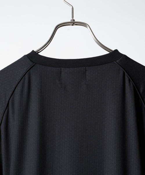 KUUUPY（クーピー）の「2-Way Mesh Panel Short-Sleeve Game Shirt - 2wayメッシュ切替 半袖ゲームシャツ（Tシャツ/カットソー・メンズ・ブラック/チャコールグレー・SMALL/MEDIUM/LARGE）」の18枚目の写真