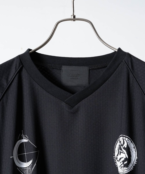 KUUUPY（クーピー）の「2-Way Mesh Panel Short-Sleeve Game Shirt - 2wayメッシュ切替 半袖ゲームシャツ（Tシャツ/カットソー・メンズ・ブラック/チャコールグレー・SMALL/MEDIUM/LARGE）」の19枚目の写真