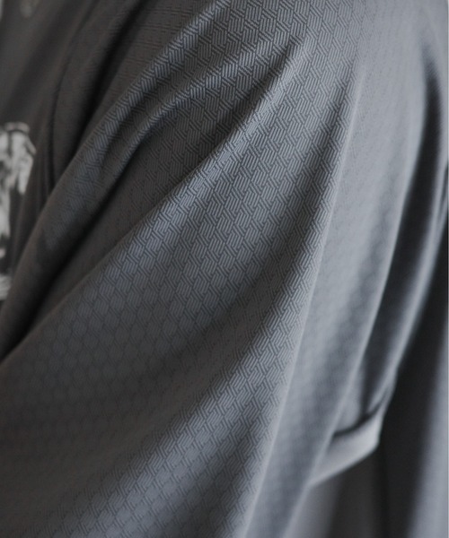 KUUUPY（クーピー）の「2-Way Mesh Panel Short-Sleeve Game Shirt - 2wayメッシュ切替 半袖ゲームシャツ（Tシャツ/カットソー・メンズ・ブラック/チャコールグレー・SMALL/MEDIUM/LARGE）」の12枚目の写真