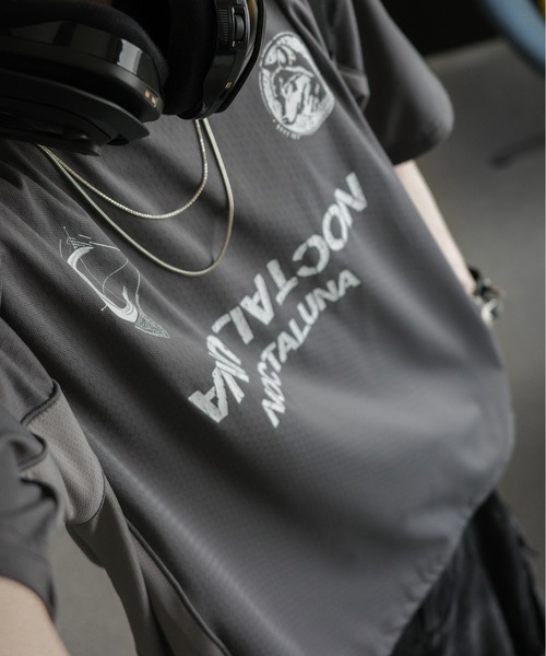 KUUUPY（クーピー）の「2-Way Mesh Panel Short-Sleeve Game Shirt - 2wayメッシュ切替 半袖ゲームシャツ（Tシャツ/カットソー・メンズ・ブラック/チャコールグレー・SMALL/MEDIUM/LARGE）」の13枚目の写真