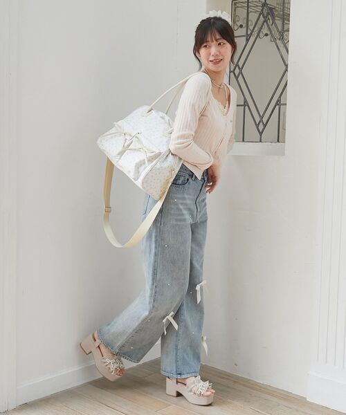 MAJESTIC LEGON（マジェスティックレゴン）の「◇フラワートラベルボストンバッグ（ボストンバッグ・レディース・ピンク系その他2/ブルー系その他2・FREE）」の10枚目の写真