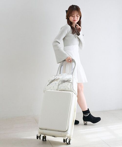 MAJESTIC LEGON（マジェスティックレゴン）の「◇フラワートラベルボストンバッグ（ボストンバッグ・レディース・ピンク系その他2/ブルー系その他2・FREE）」の14枚目の写真