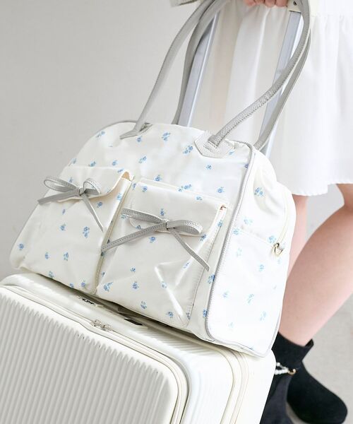 MAJESTIC LEGON（マジェスティックレゴン）の「◇フラワートラベルボストンバッグ（ボストンバッグ・レディース・ピンク系その他2/ブルー系その他2・FREE）」の16枚目の写真