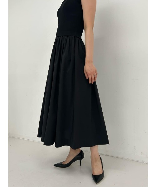 ESTNATION（エストネーション）の「ESTNATION / リブネックフリル タイプライターワンピース《EXCLUSIVE》（ワンピース・レディース・ブラック/ネイビー・FREE）」の12枚目の写真