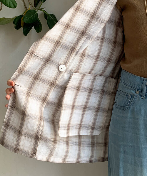 DouDou（ドゥドゥ）の「リネン混チェックダブルジャケット（テーラードジャケット・レディース・ダークブラウン/オフホワイト・FREE）」の12枚目の写真