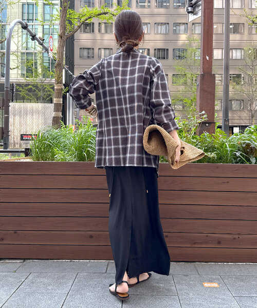 DouDou（ドゥドゥ）の「リネン混チェックダブルジャケット（テーラードジャケット・レディース・ダークブラウン/オフホワイト・FREE）」の7枚目の写真