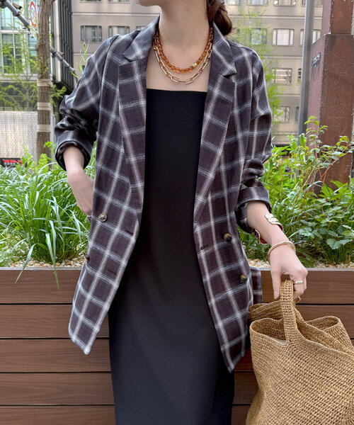 DouDou（ドゥドゥ）の「リネン混チェックダブルジャケット（テーラードジャケット・レディース・ダークブラウン/オフホワイト・FREE）」の5枚目の写真