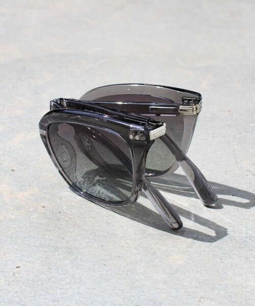 GLOSTER（グロスター）の「【GLOSTER/グロスター】折りたたみサングラス（サングラス・メンズ・グレー/ブラック/グリーン/ブラウン・FREE）」の3枚目の写真