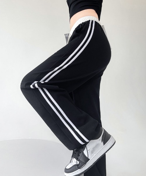 shoppinggo（ショッピングゴー）の「ラインパンツ ジョガーパンツ（カーゴパンツ・レディース・ライトグレー/グレー/ブラック・M）」の11枚目の写真